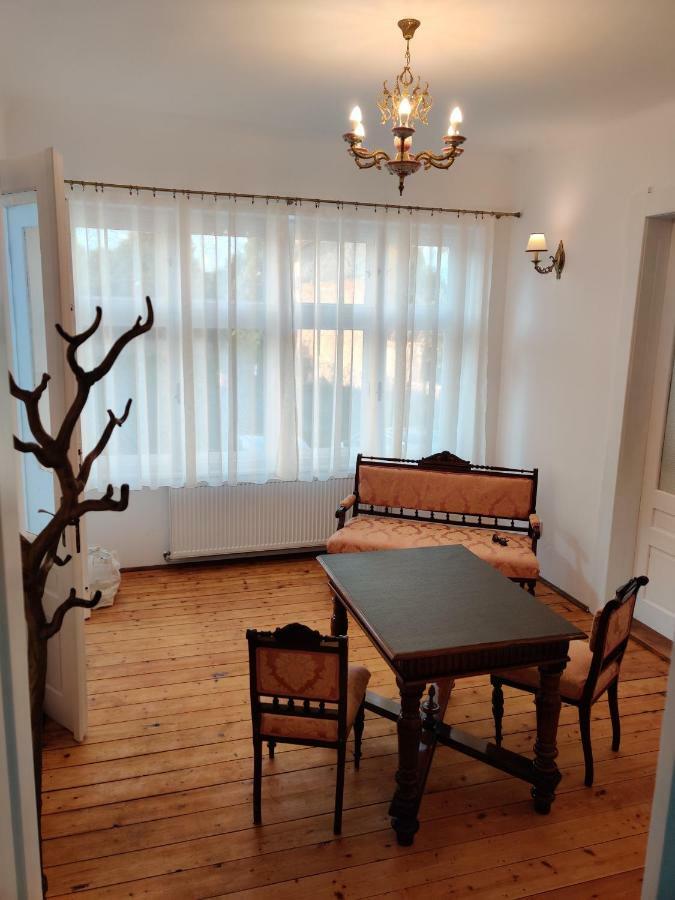 Vila Orient Hunedoara Exterior foto